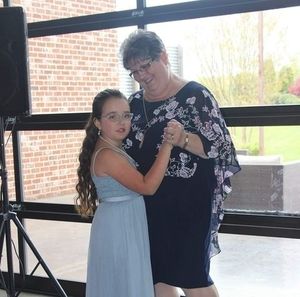 Meet your Posher, Velva